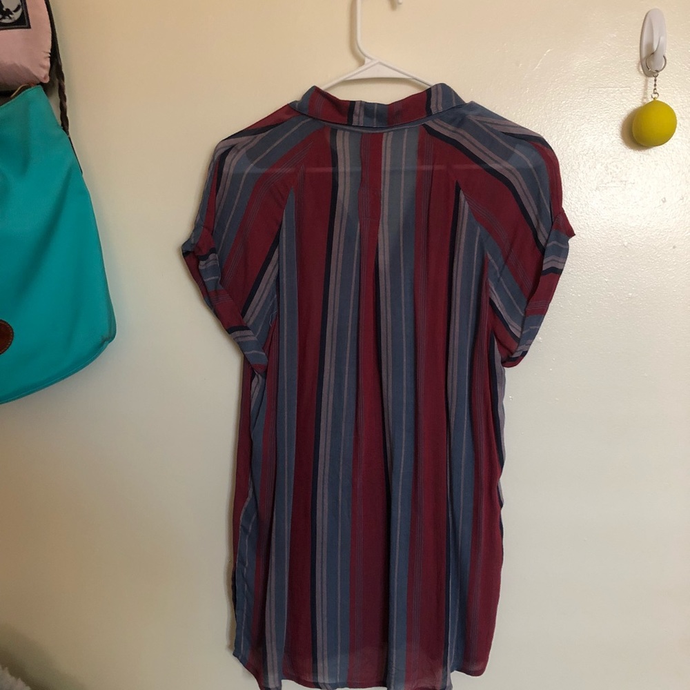Button down Tee - Picture 3 of 3